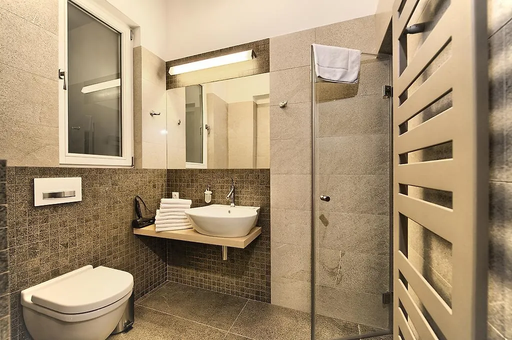 Apartments Krizovnicka Prague