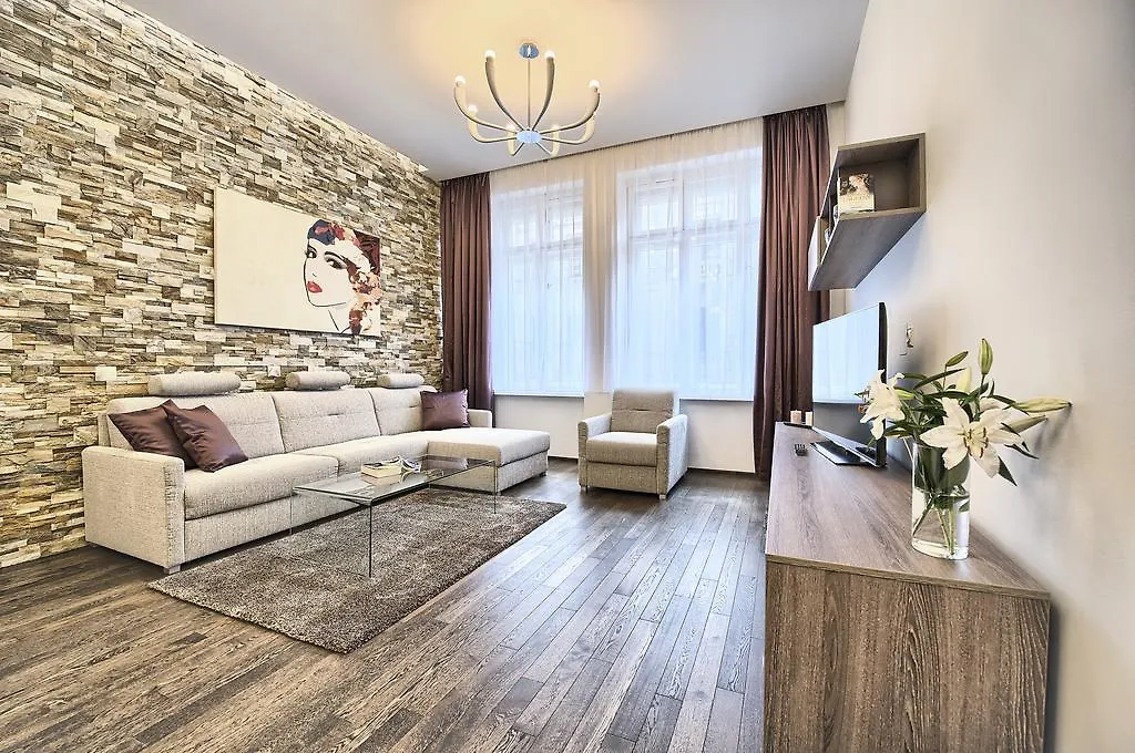 Apartments Krizovnicka contacts